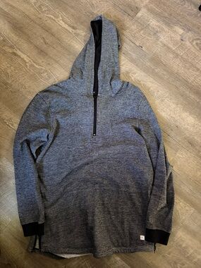 Men's Heather Gray Half-Zip Hooded Long Sleeve